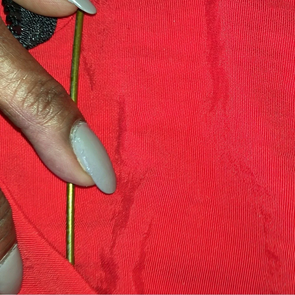 Red jacket - Picture 5 of 10